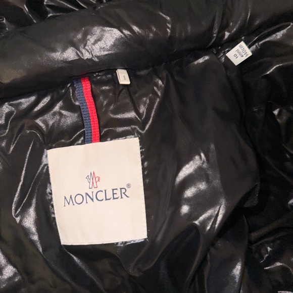 Moncler Girls Badyf Down Jacket with Faux Fur Trim Size 10Y - Picture 2 of 6
